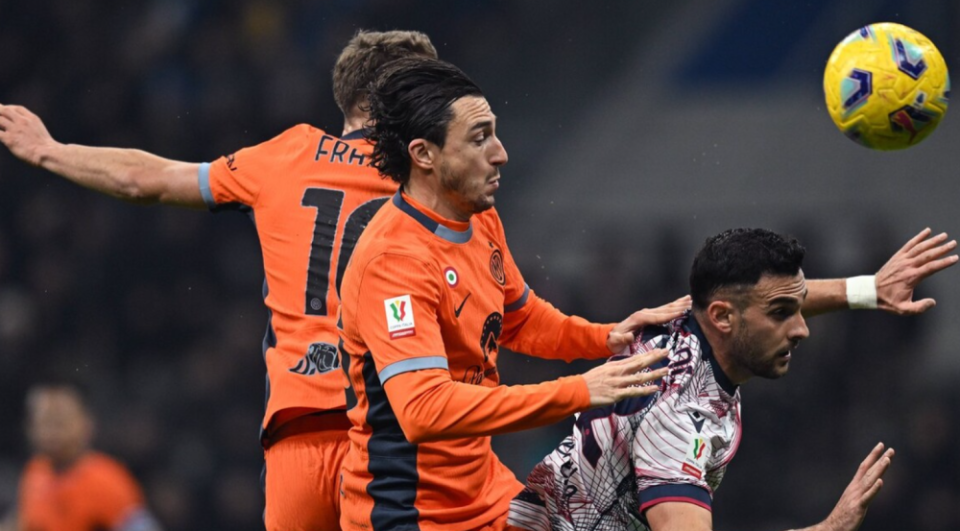 奇异果体育- 关东鲸鲨队鏖战姑苏黑豹队，拉力赛季后赛爆冷，转换速度占优。轮换效果显现