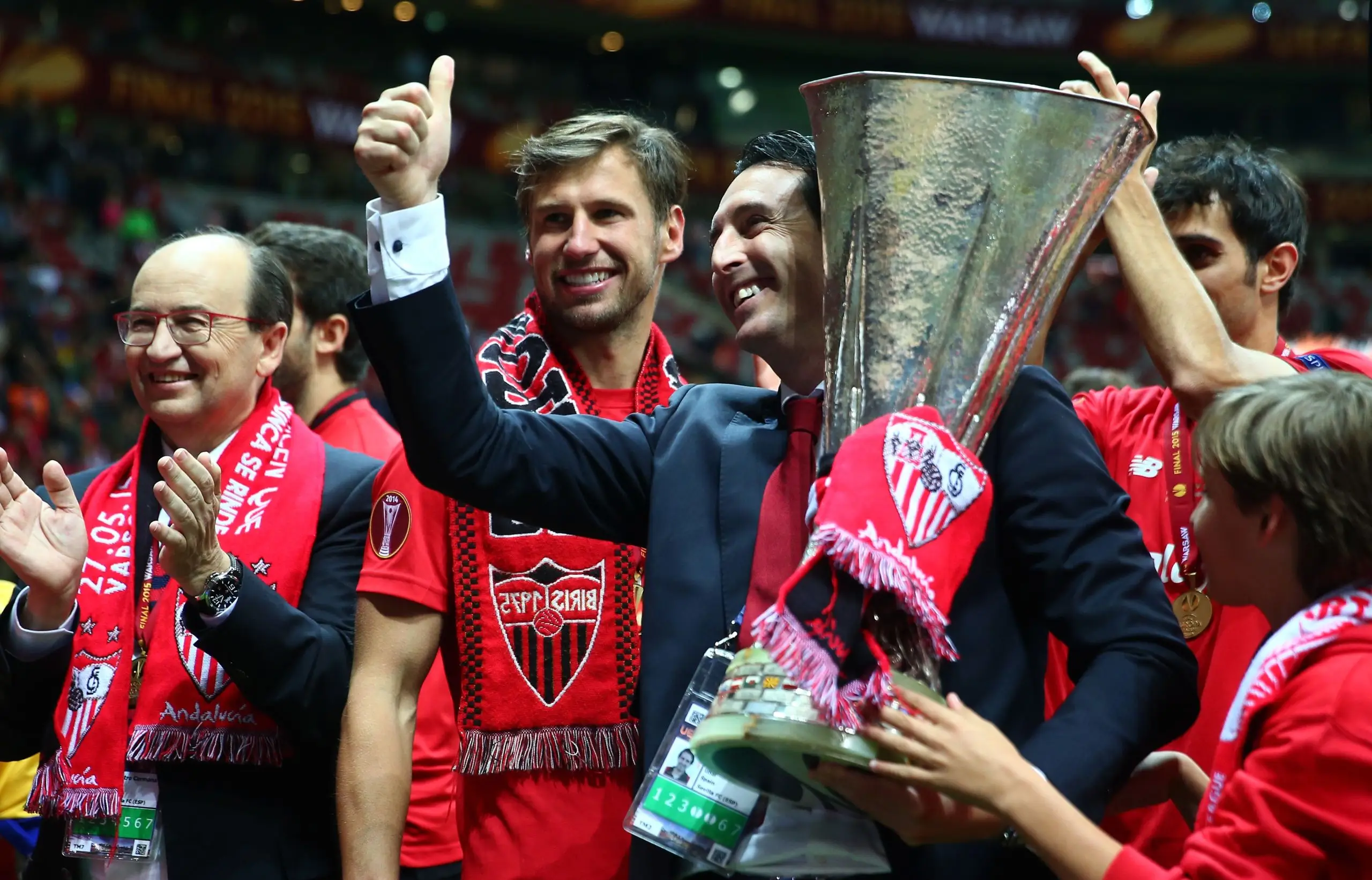 QYG- 欧超杯赛前走向成谜，巴塞罗那再遭质疑，目标明确，训练强度明显提升