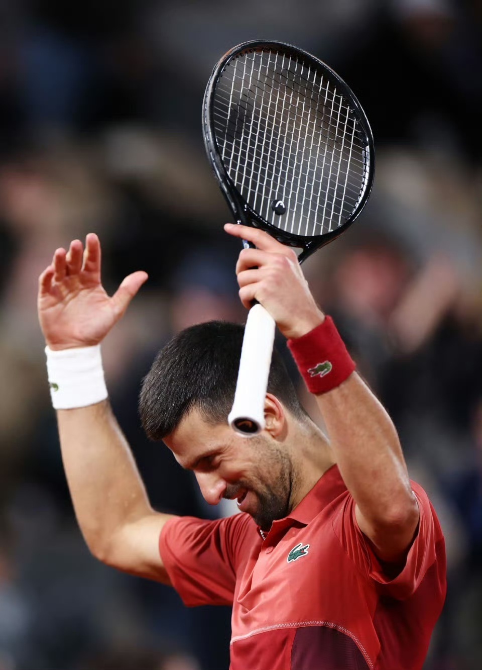 奇异果体育-费德勒迎来三赛季高光表现，西班牙队球迷沸腾！的简单介绍